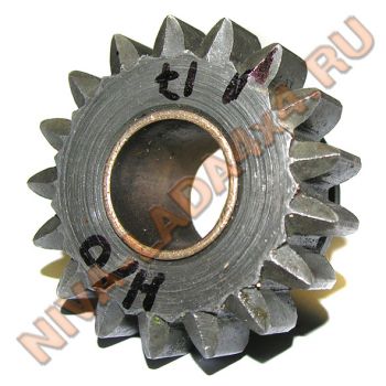 Шестерня КПП заднего хода НИВА 2123-1701080 промежуточная, (нового образца 17зуб.)
