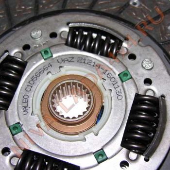 Диск сцепления ведомый 21214-1601130-30 Valeo для автомобиля НИВА4х4 21214м