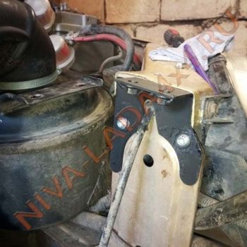 Кронштейны для тюнинга передней панели 2123 НИВА-Шевроле, съемная рамка радиатора 12-0918-Р (кт)