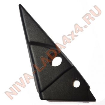 Облицовка передней двери левая НИВА 2123-8201385 (уголок заглушка крепления механического зеркала)