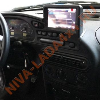 Щиток панели приборов НИВА-Шевроле 2123-5325124-10 под экран мультимедиа 7" (2 детали)