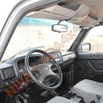 Накладка травмобезопасная потолка НИВА 4х4 COMFORT OPTIMAL 0401-ПЛ-72-БО с плафоном, черная