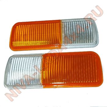 Стекло подфарника НИВА 21214м комплект