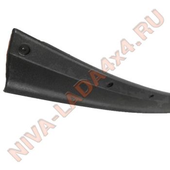 Облицовка поперечины задка НИВА Шевроле 2123-5602016
