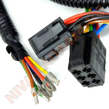 Жгут проводов для подключения ТСУ в НИВА Шевроле через штатные разъемы. Фаркоп