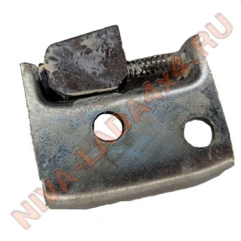 Шип замка задней двери 2123-6306450 и гнездо 2123-6306462 НИВА Шевроле старого образца