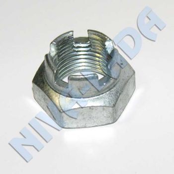 Гайка М18 х 1,5 оси нижнего рычага НИВА 21214м