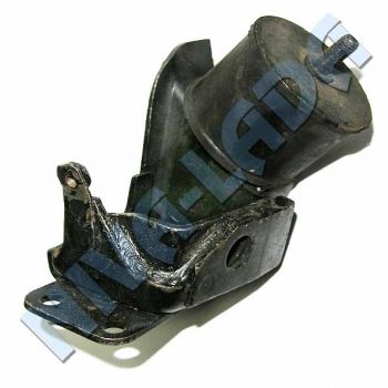 Кронштейн подвески двигателя 2121-1001012 правый (с опорой)