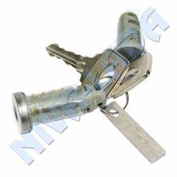 Личинки замков дверей НИВА 21214; 2131i, нового образца, 21213-6100045 комплект