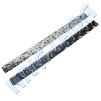 Накладки порогов декоративные НИВА (пара) (75х6см) алюминиевые