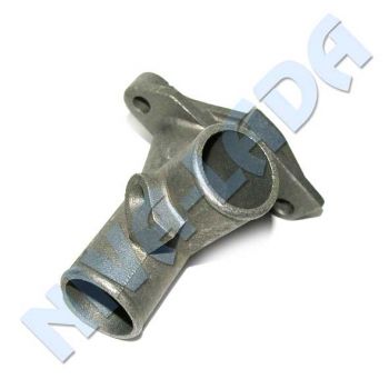 Патрубок ГБЦ отводящий НИВА (карбюратор) 21213-1303014