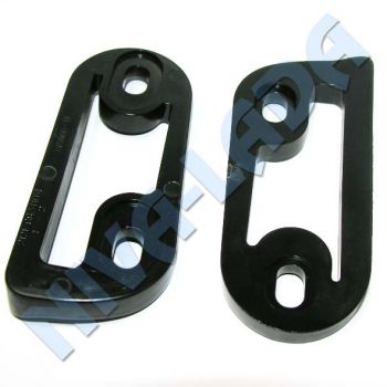 Проставка фиксатора спинки заднего сиденья НИВА 2121-6824104; 2121-6824105 (пара)