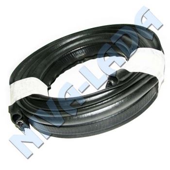 Уплотнитель капота НИВА 2121-8402200 не оригинал