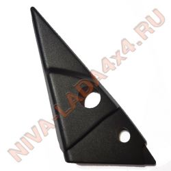 Облицовка передней двери левая НИВА 2123-8201385 (уголок заглушка крепления механического зеркала)