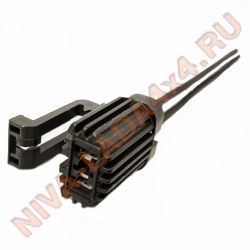 Разъем - фишка для подключения моторов вентиляторов охлаждения радиатора НИВА Шевроле