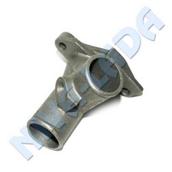 Патрубок ГБЦ отводящий НИВА (карбюратор) 21213-1303014