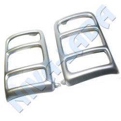 Решетки на задние фонари НИВА (серебристые) (под покраску)