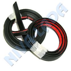 Уплотнитель междверный НИВА-Шевроле 2123 РКИ-19 (комплект 2шт.)